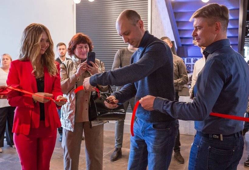 Отель Vpechatlenia