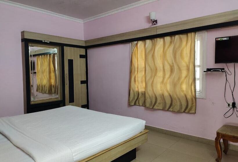 ホテル Vpr Residency