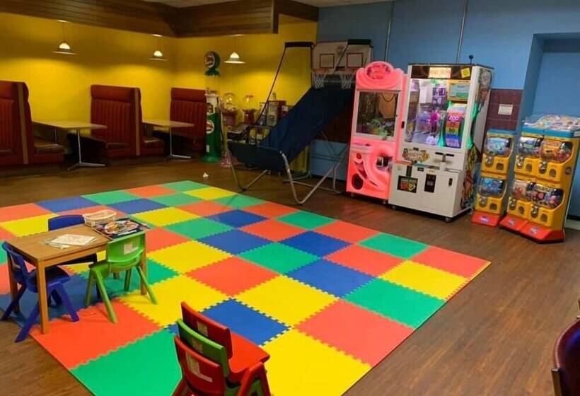 酒店 Whitewood Inn