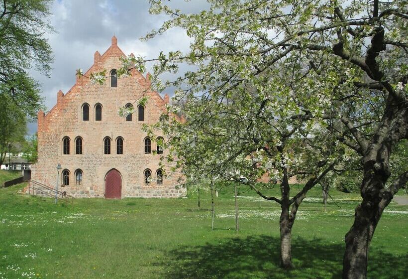Отель Zentrum Kloster Lehnin