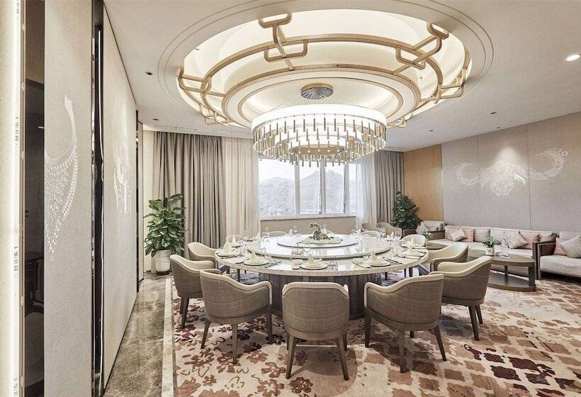 Howard Johnson By Wyndham Tianxiaqiguan Hotel Xingwen