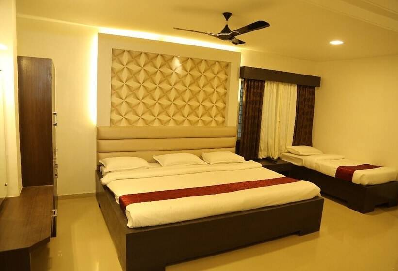 I Roomz Hotel Shivananda