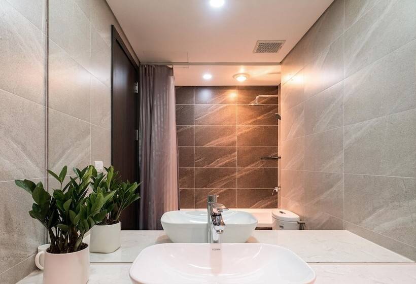 Irest Cosmopolis Vinh Yen