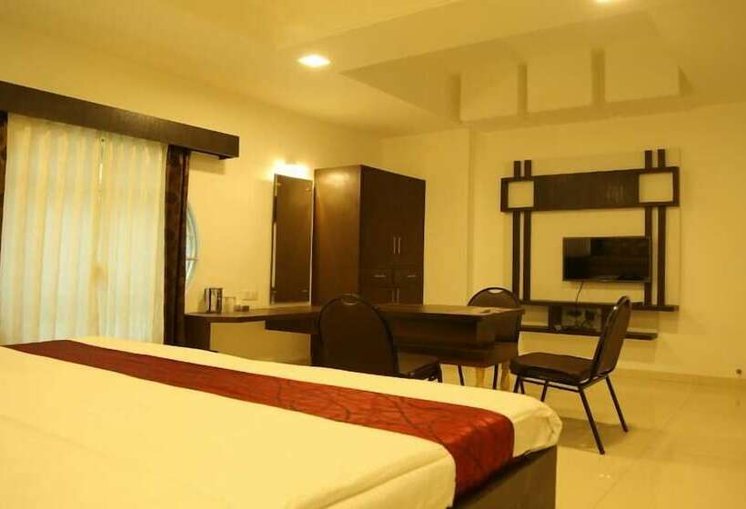 I Roomz Hotel Shivananda