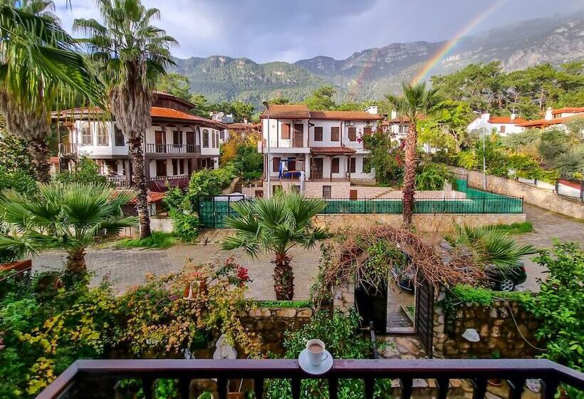 Liya Boutique Hotel & Suites