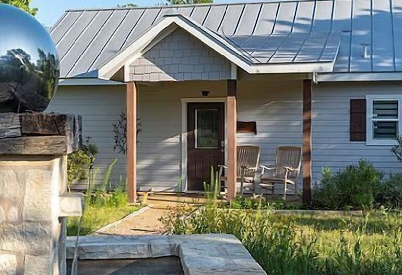 Luxury Cottage W/viewsfireplacespa Bath