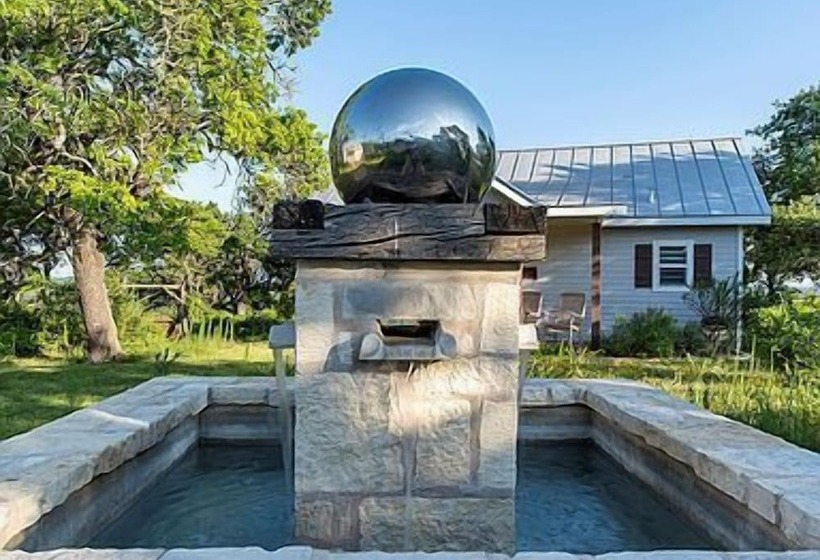 Luxury Cottage W/viewsfireplacespa Bath