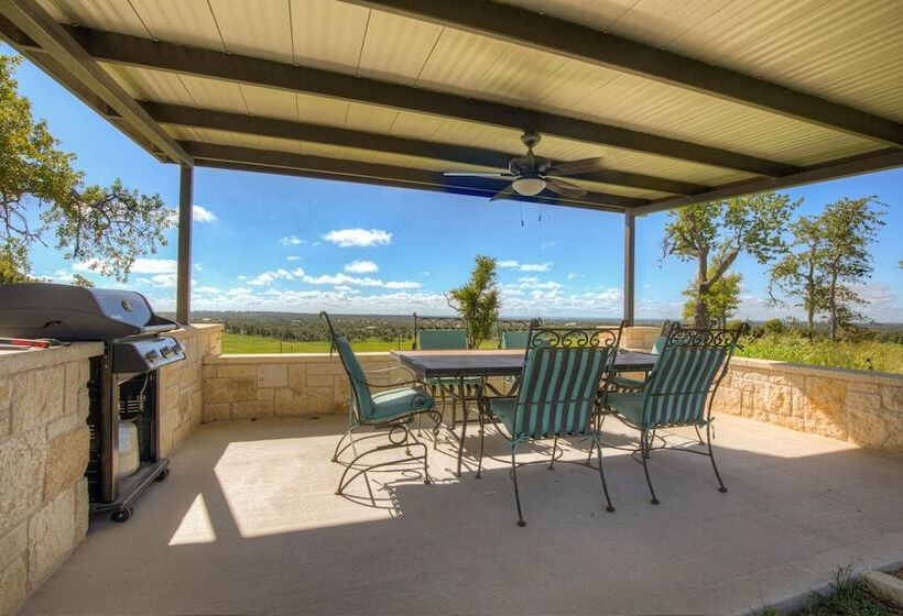 Luxury Cottage W/viewsfireplacespa Bath