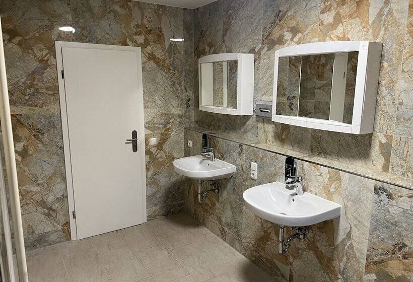 M&m Hotel   Seevetal