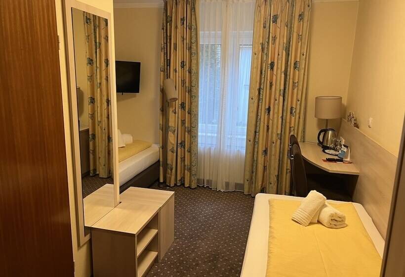 M&m Hotel   Seevetal