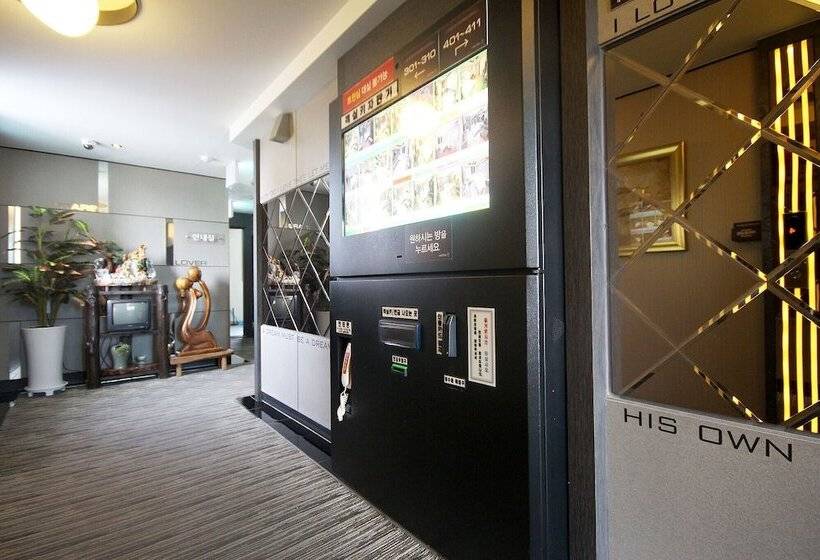 מוטל Andong Hotel Gung