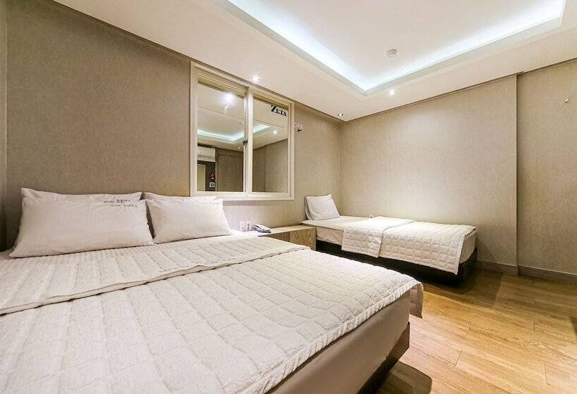 فندق على الطريق Changwon Jinhae Yongwon Zeta