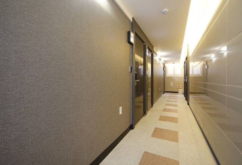 Motel Changwon Palyongdong Hotel Cozy