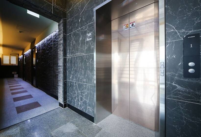 Motel Changwon Palyongdong Hotel Cozy