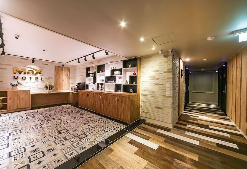 Motel Changwon Yonghodong Max