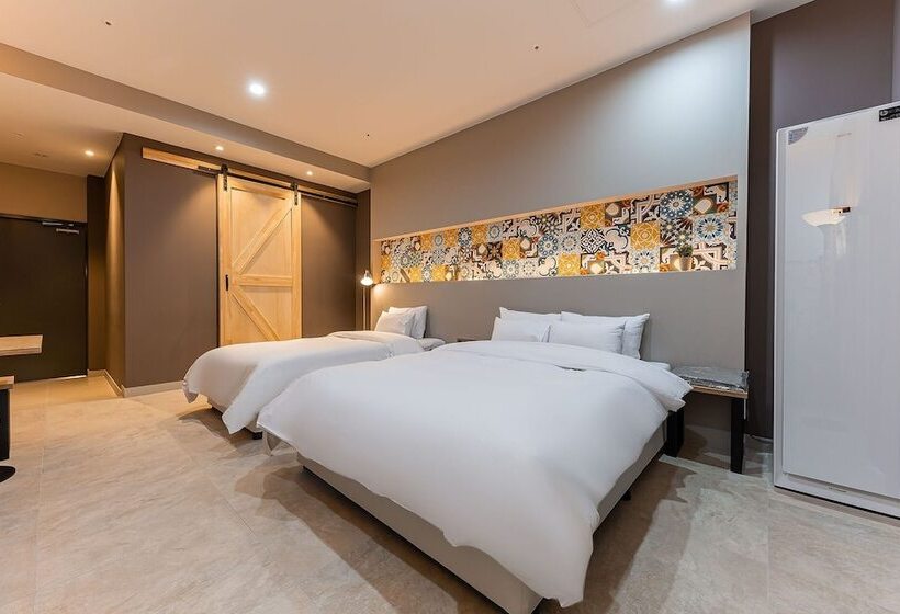 모텔 Chungju Hotel Road