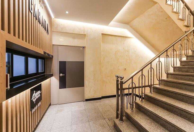 מוטל Geojedo Jangseungpo Hotel Carara