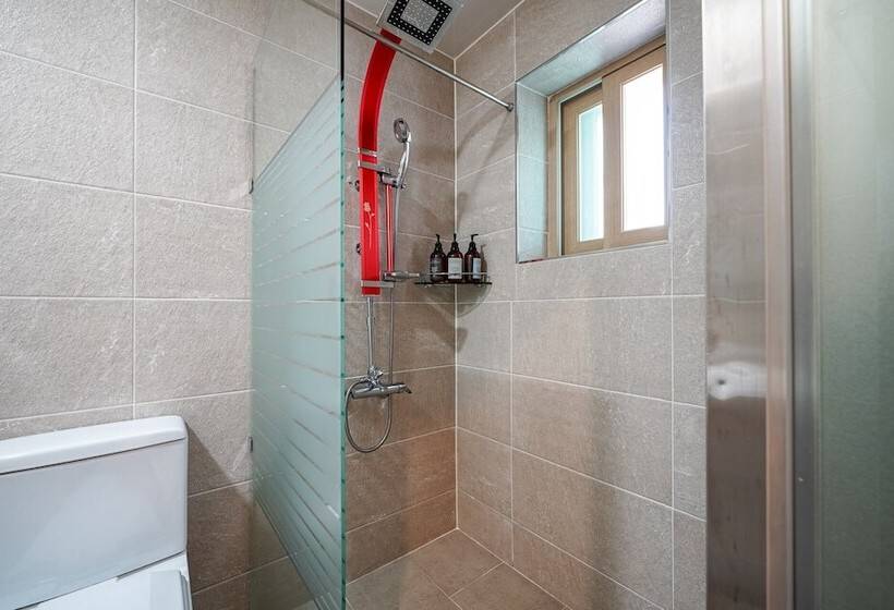 מוטל Geojedo Jangseungpo Hotel Carara