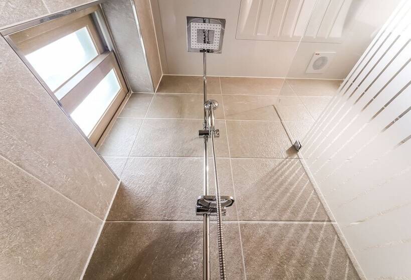 מוטל Geojedo Jangseungpo Hotel Carara