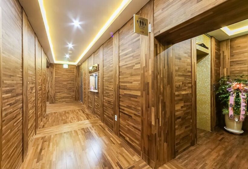 מוטל Gimhae Eobang Dong Suite