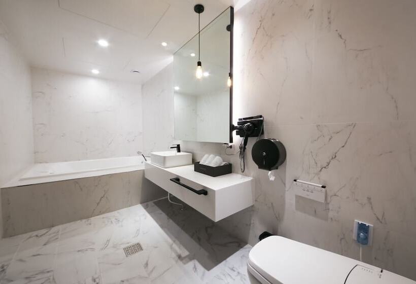 汽车旅馆  Gunsan Hotel Withus