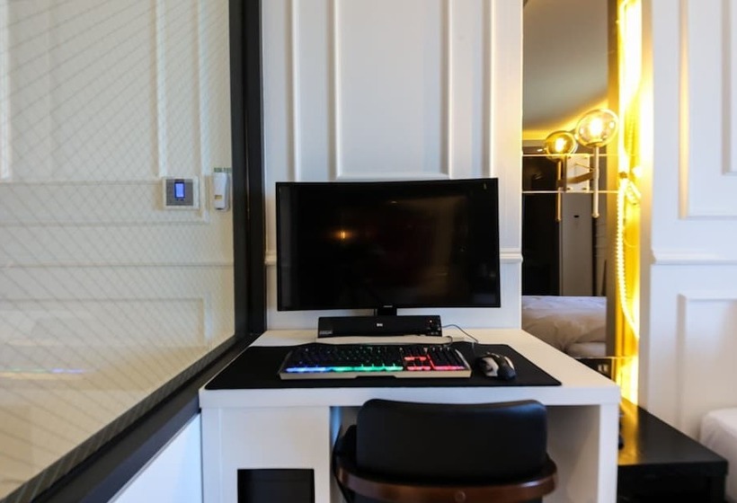 汽车旅馆  Gunsan Hotel Withus