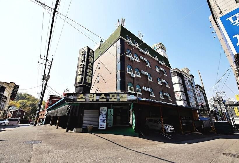 מוטל Gunsan Switzerland