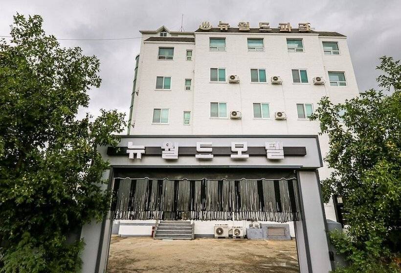 מוטל Hongseong New World