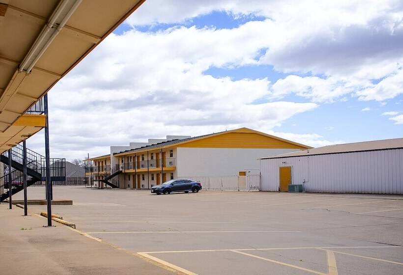 فندق على الطريق Oyo  Duncan, Ok  Hwy 81 Near Chisholm Casino