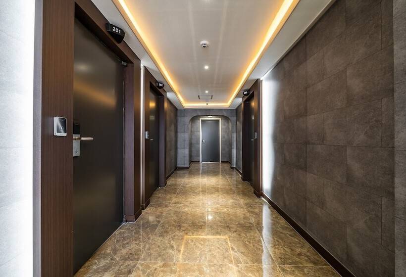 מוטל Pocheon For You