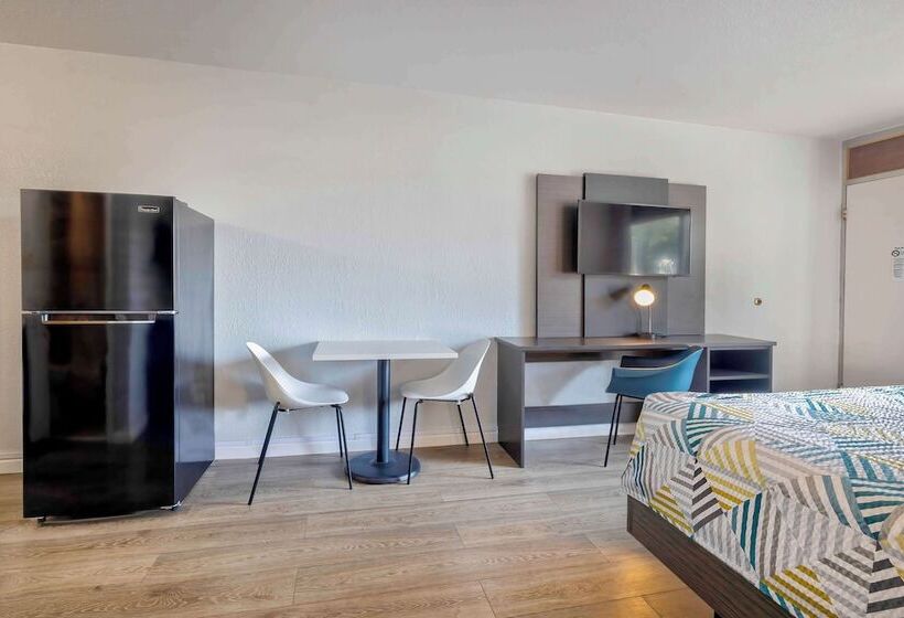 فندق على الطريق Studio 6 Effingham, Il