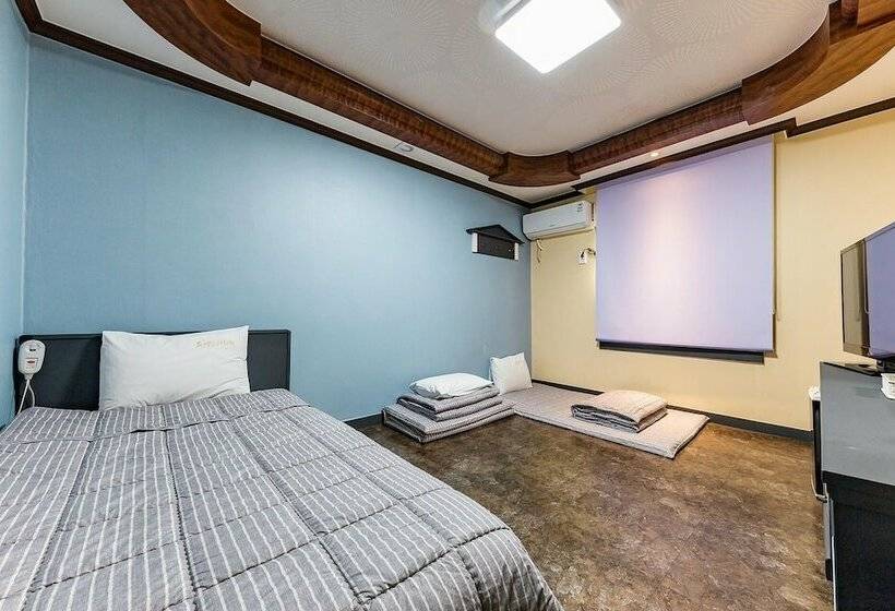 Мотель Suncheon Limousine