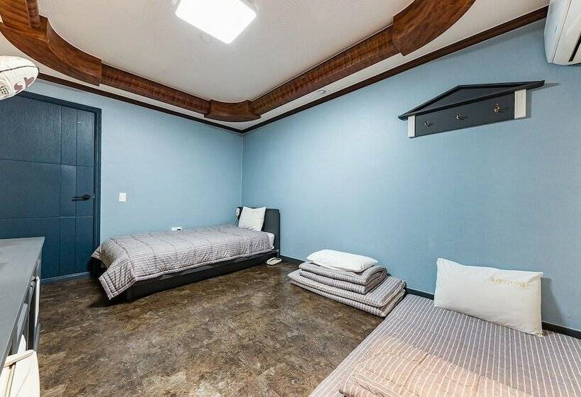 Мотель Suncheon Limousine