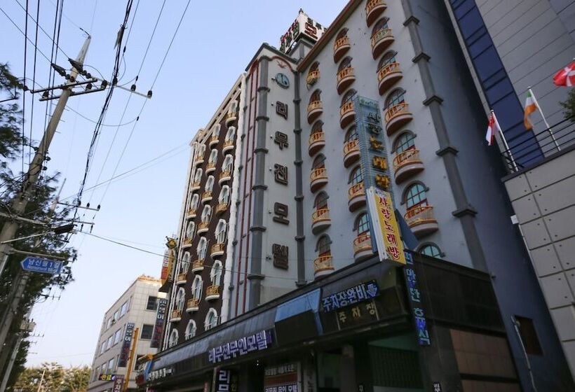 Мотель Suncheon Limousine