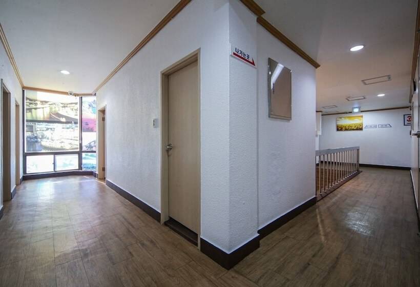 Motel Tongyeong Dongyang