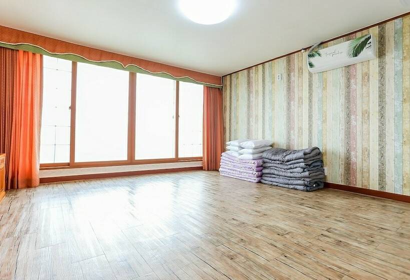 Мотель Yangyang Naksan 7 Honet Beach