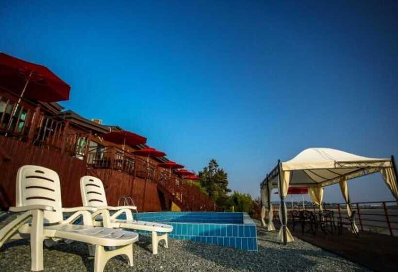 Muan Full House Pension