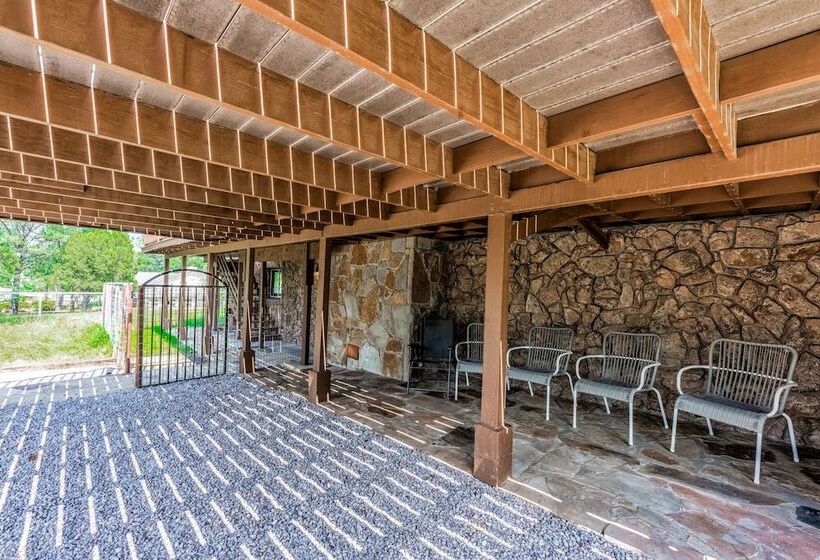 Painted Horse Retreat