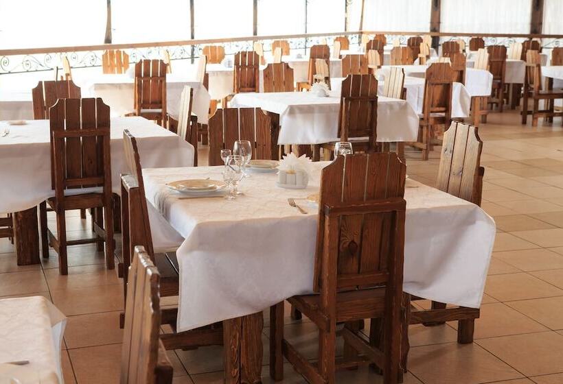 Park Hotel Maple Grove