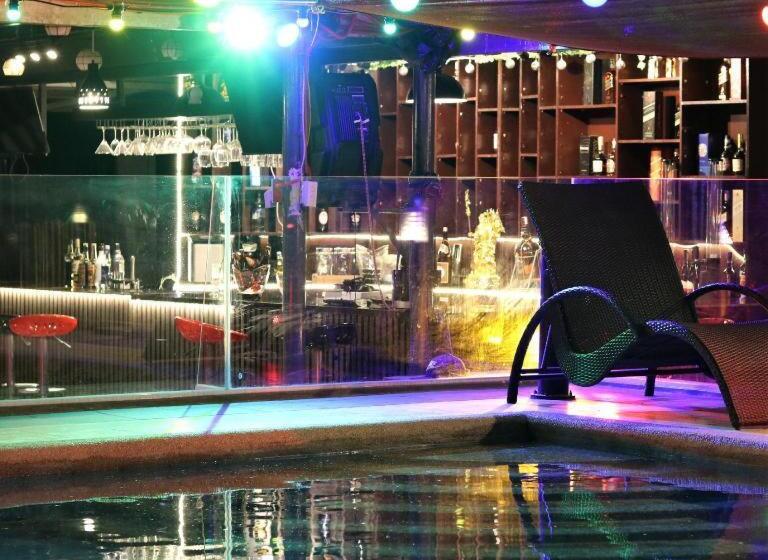 פנסיון 8 Dragons Private Resort And Events Place By Cocotel