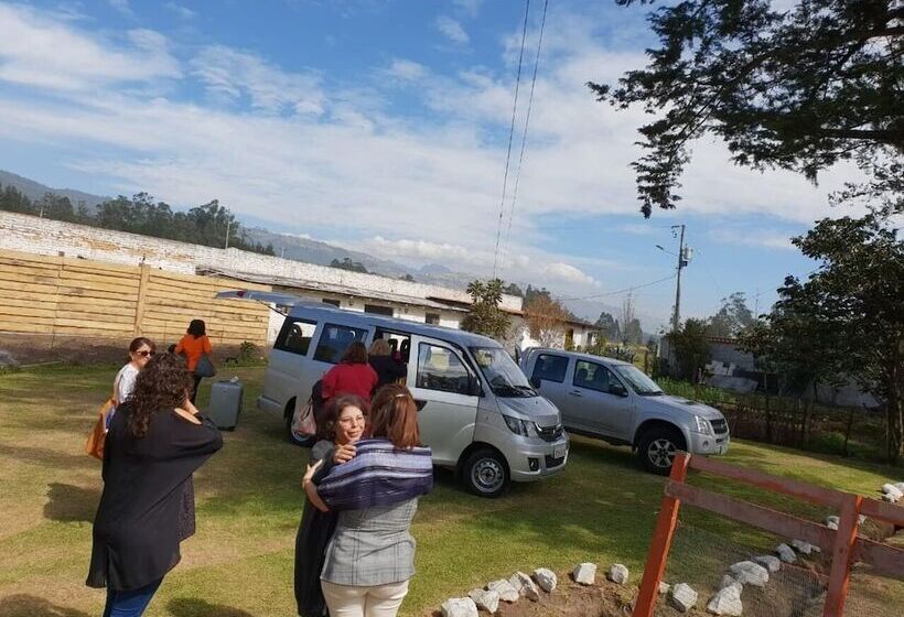 بنسيون Amaguaña Luxury Country House