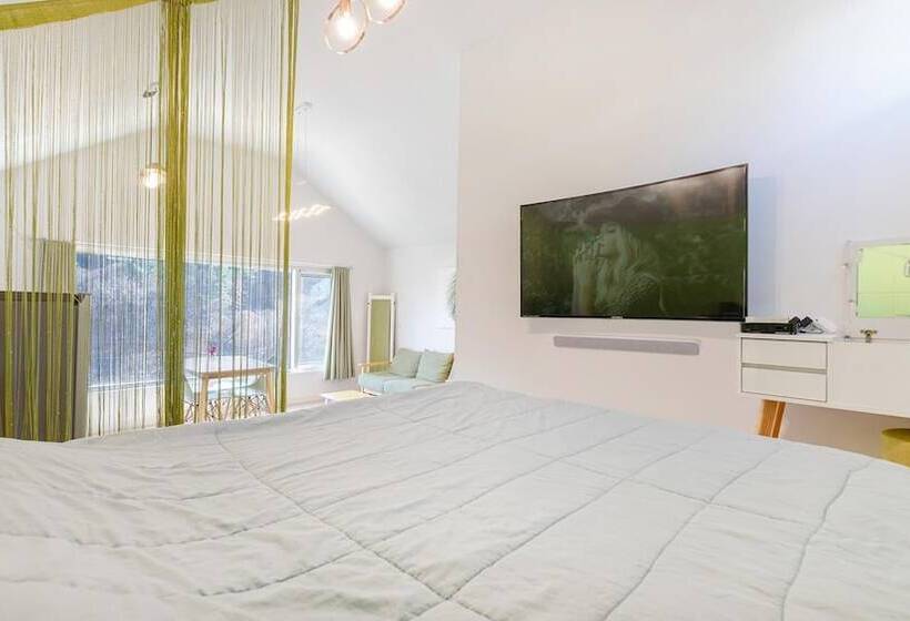 Пансион Gapyeong Doomil Doomil Poolvilla