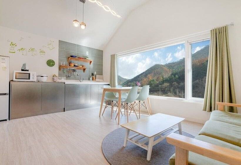 Пансион Gapyeong Doomil Doomil Poolvilla