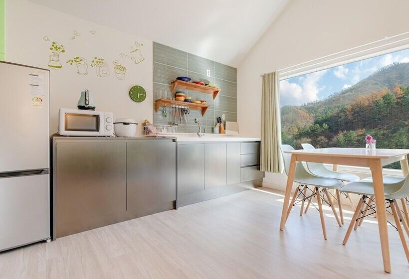 Пансион Gapyeong Doomil Doomil Poolvilla