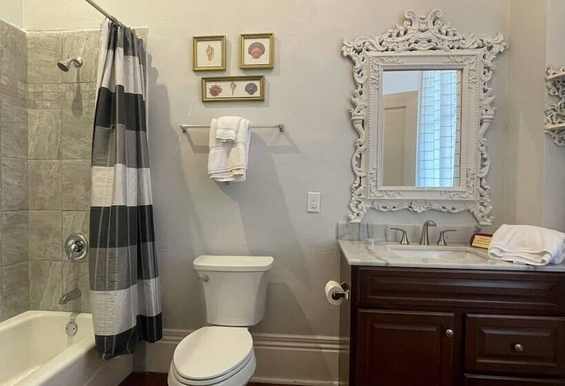 پانسیون Godley Manor