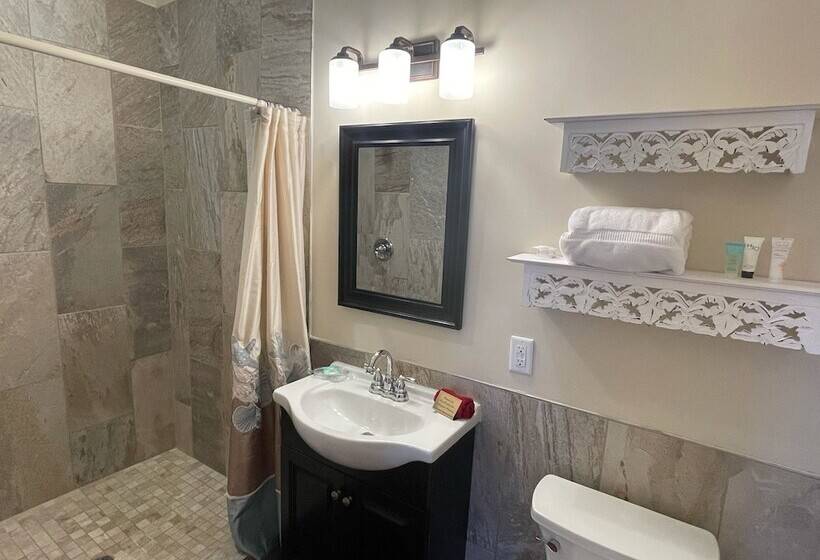 پانسیون Godley Manor