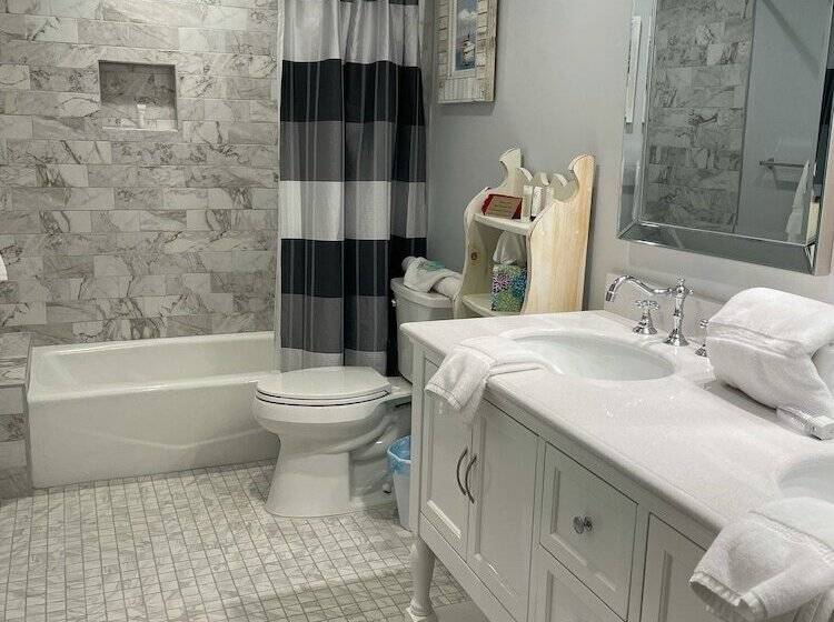 پانسیون Godley Manor