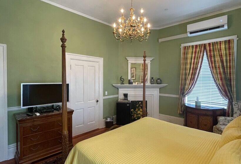 پانسیون Godley Manor