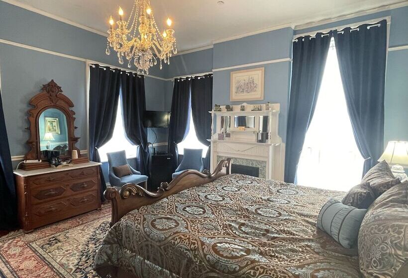 پانسیون Godley Manor