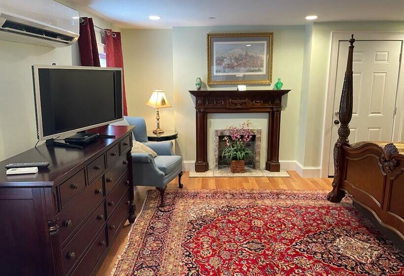 پانسیون Godley Manor